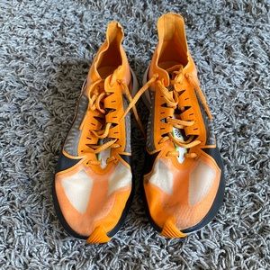 Men’s Nike Zoom Gravity Kumquat Running Shoes